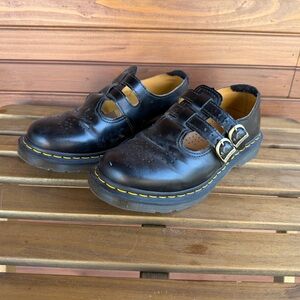 Women Black Leather Shoes with Buckle Straps